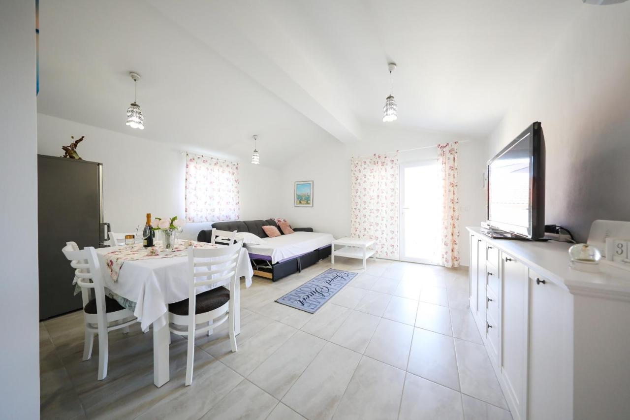 Holiday Home Ana Poljana  Extérieur photo