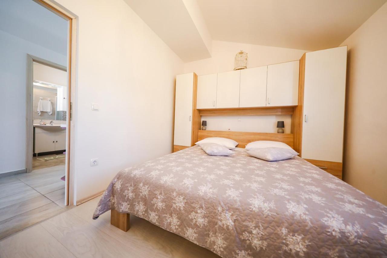 Holiday Home Ana Poljana  Extérieur photo
