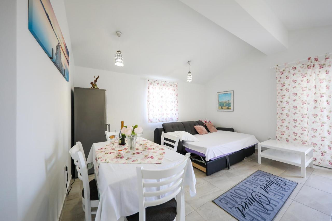 Holiday Home Ana Poljana  Extérieur photo