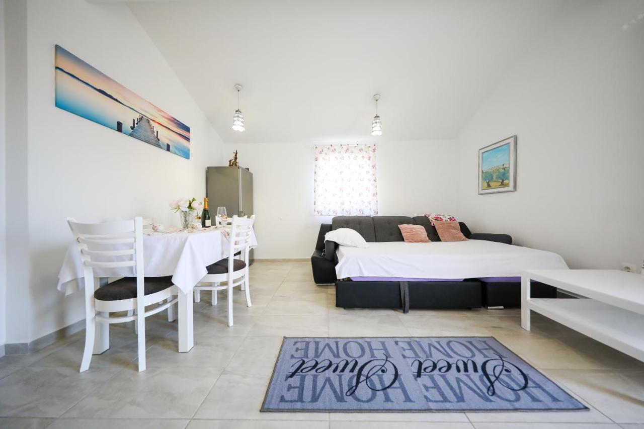 Holiday Home Ana Poljana  Extérieur photo